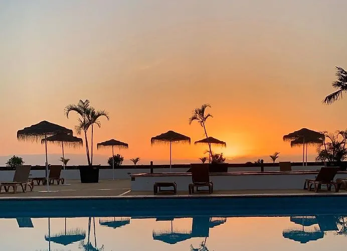 Sunset Sea Views And Pool