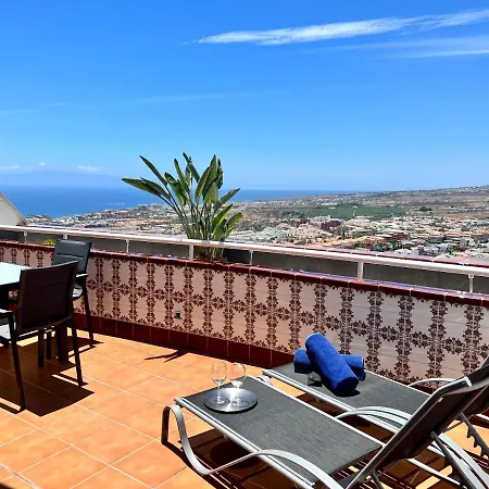 Sunset Sea Views And Pool Appartamento