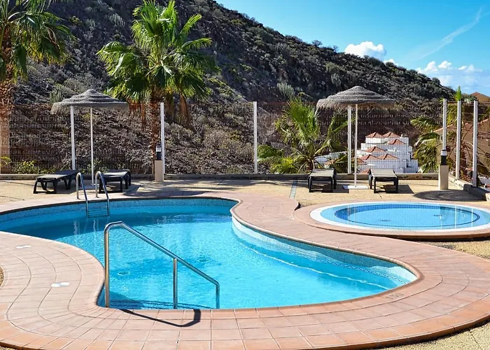 Sunset Sea Views And Pool Appartamento