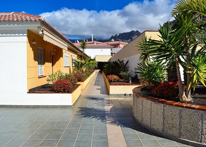 Appartamento Sunset Sea Views And Pool