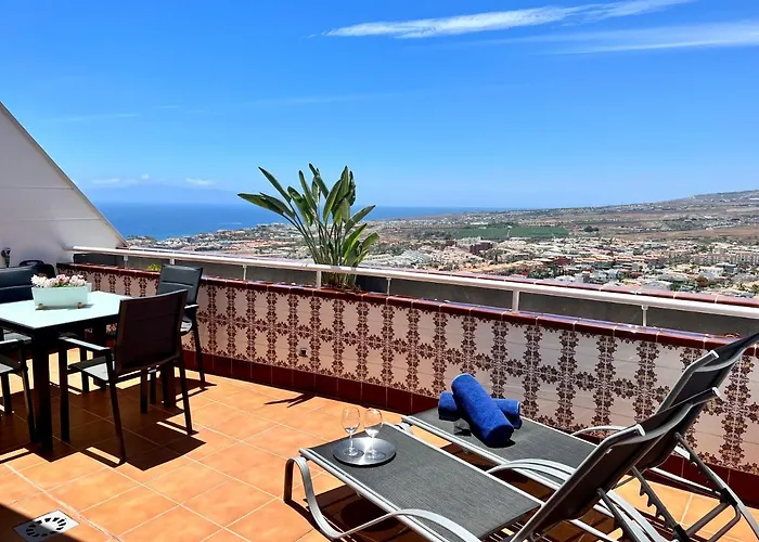 Sunset Sea Views And Pool Appartamento