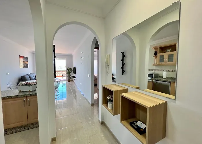 Sunset Sea Views And Pool Appartamento *